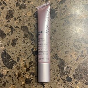 Mary-Kay Timewise repair Volu-firm eye renewal cream
